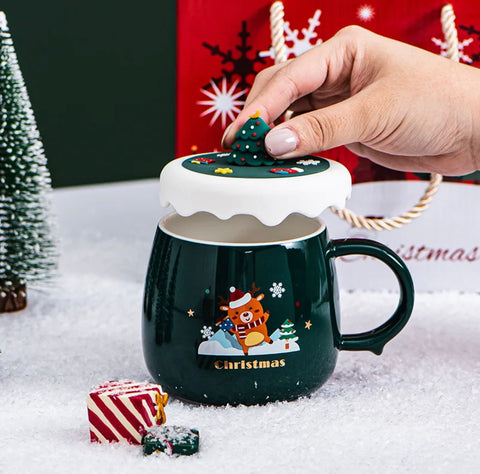Festive Mug with Christmas tree on the Lid