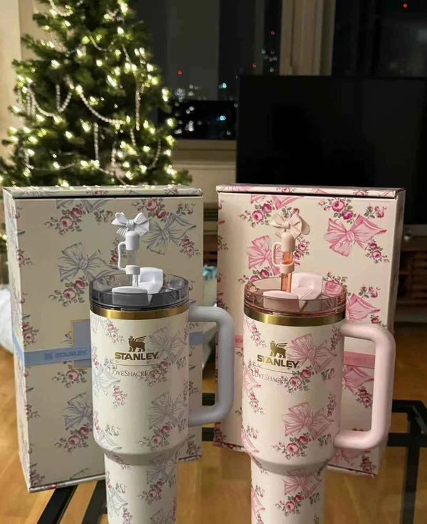 THE STANLEY X LOVESHACKFANCY HOLIDAY QUENCHER 40 OZ - The Write Stuff