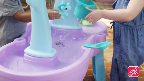 Step2 Rain Showers & Unicorns Water Table