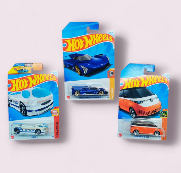 Hot Wheel M-Case Cadillac Project GTP Hypercar  Set of 3