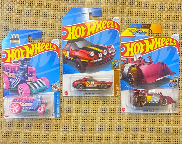 HOT Wheels Q-Case Porsche 928S Safari (Set OF 3 Cars)