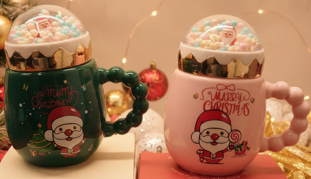 Christmas ceramic mug with Santa snowglobe lid