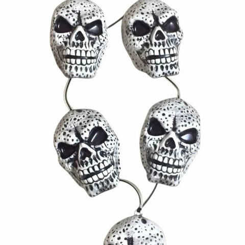 Halloween Skull Garland – 1 Big Skull & 6 Small Skulls Hanging Decoration for Haunted House & Party Props - The Write Stuff